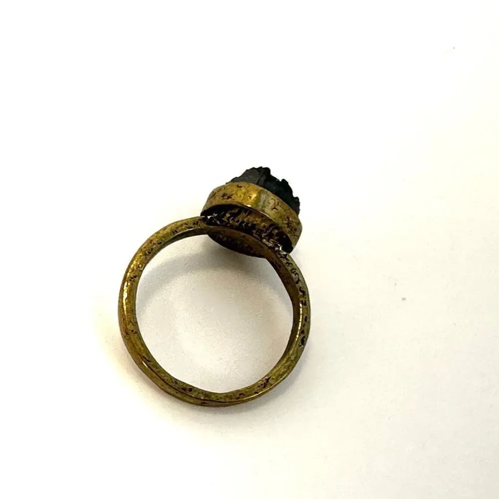 Gold tone druzy ring gold tone